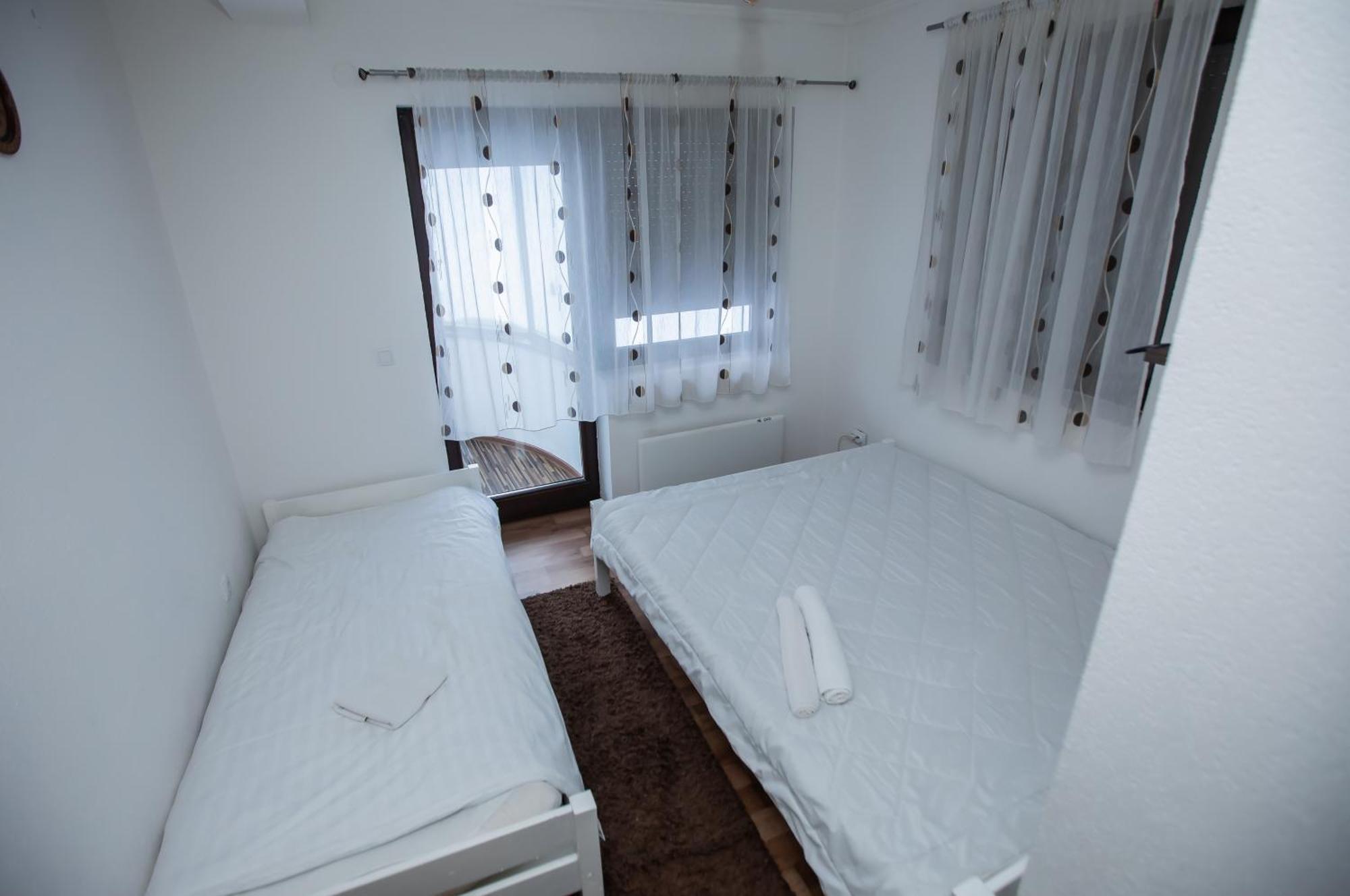 Apartment T&T Τζαχορίνα Εξωτερικό φωτογραφία